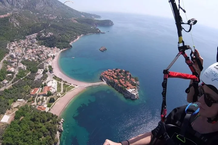 Sveti Stefan island and shoreline shown as the seasonal island-view option.