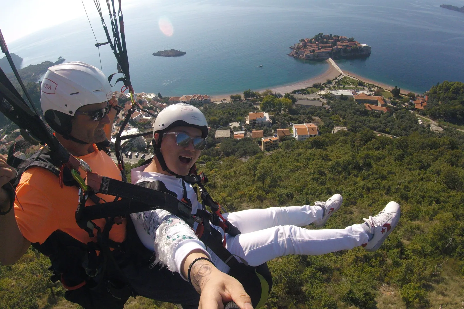 Sveti Stefan paragliding gallery photo 8